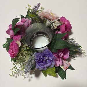 🟢 Spring Gatherings Artificial Spring Candleholder, Decorated with Flower Blooms